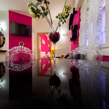 Comme A La Maison *