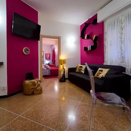 Comme A La Maison