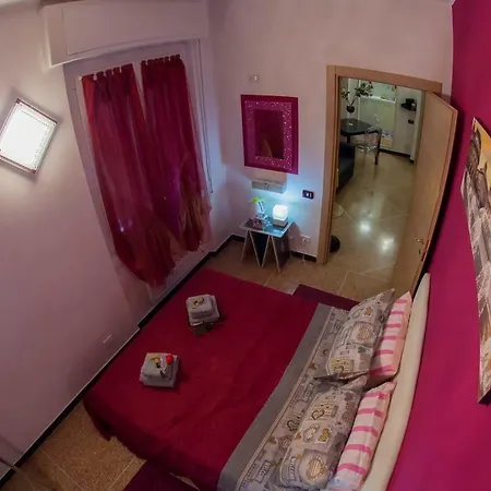 Comme A La Maison Apartment Genua